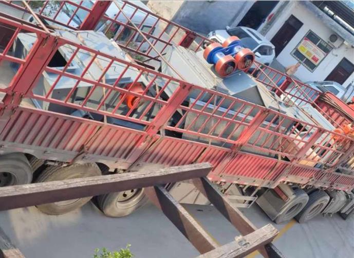 客戶定制大型脫水篩