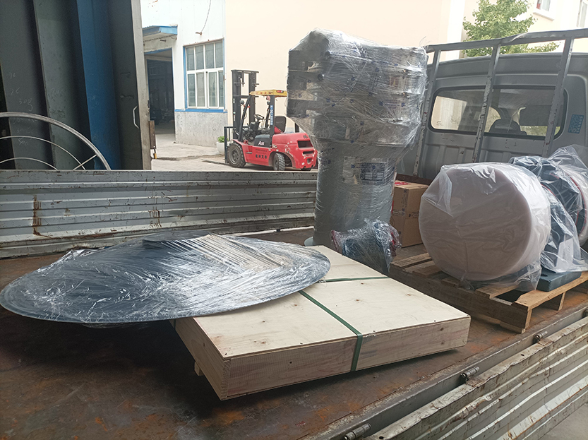 電機、上蓋、網架、旋振篩發貨