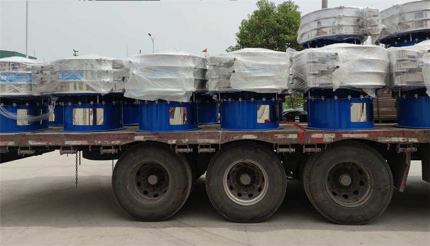 福建某公司訂購的康振機(jī)械振動(dòng)篩30臺(tái)用于化工行業(yè),于昨天由專車發(fā)出,預(yù)計(jì)三天后到達(dá),請注意查收,