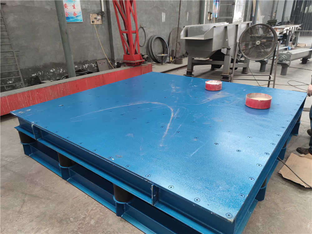 揚(yáng)州某客戶訂購的康振機(jī)械振動(dòng)平臺(tái)于今日發(fā)出